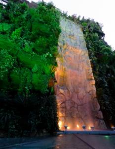 El jardín vertical más grande del mundo